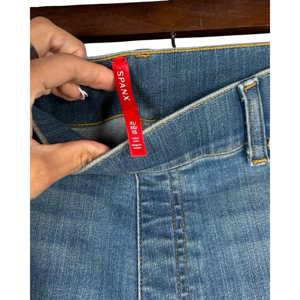 High-Rise Wide Leg Women’s Jeans - Blue - Picture 6 of 8